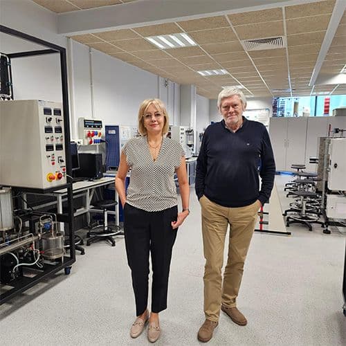 (L-R): Profs. Hanna Kierzkowska-Pawlak and Jacek Tyczkowski in the lab at Lodz University of Technology, Poland