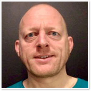 Headshot of Prof. Niko Hildebrandt