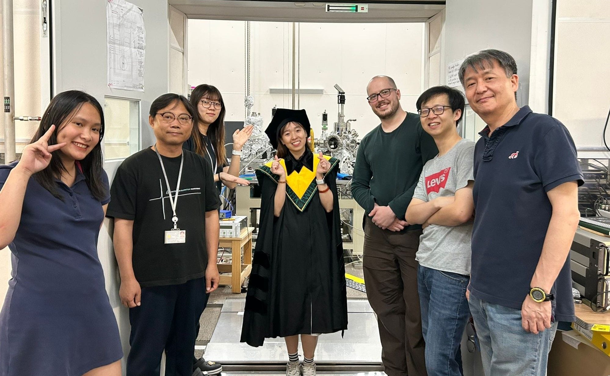 A team photo of the 2025 ACS Nano Impact Award winners.