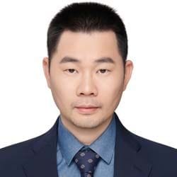 A headshot of Zifeng Lin
