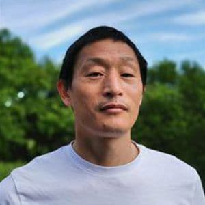 A headshot of Prof. Zongbo Shi