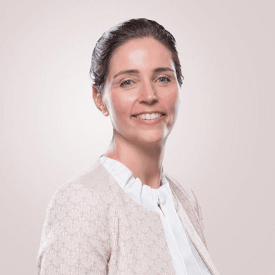 Dorothee Funk-Weyer Headshot