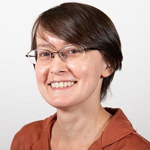 Headshot of Julia Khusnutdinova