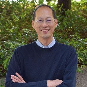 Headshot of Professor Christopher J. Chang, Ph.D.