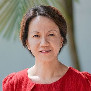 Headshot of Prof. Xing Yi Ling