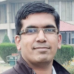 Headshot of Deepak Salunke