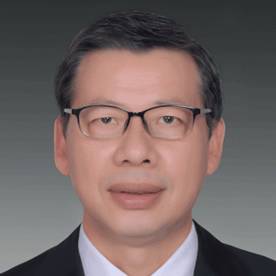 Headshot of Qilong Ren