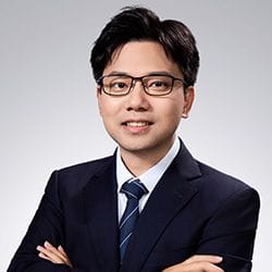 A headshot of Cheng Wang