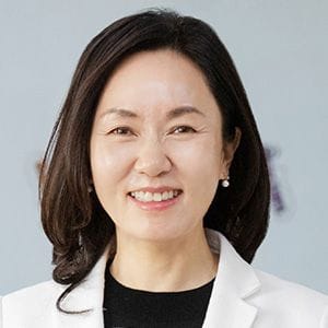 Headshot of Sun Choi