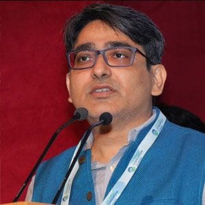 Headshot of Professor Rajnish Kumar