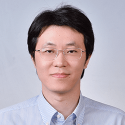 A headshot of Mengcen Wang
