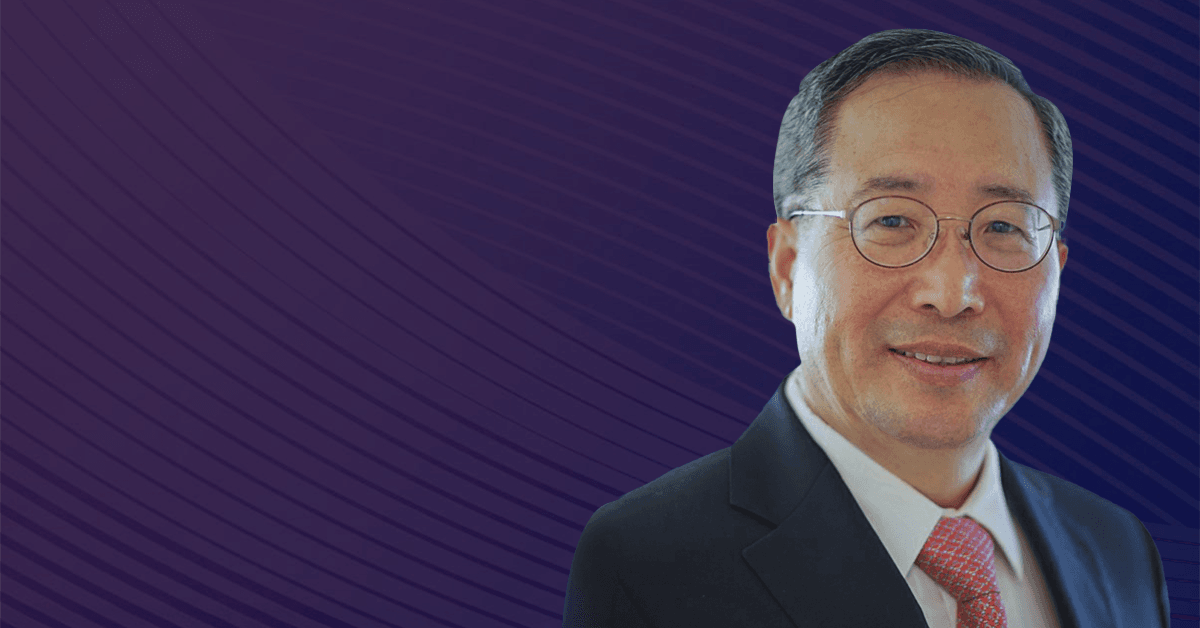 A headshot of Prof. Qing X. Li